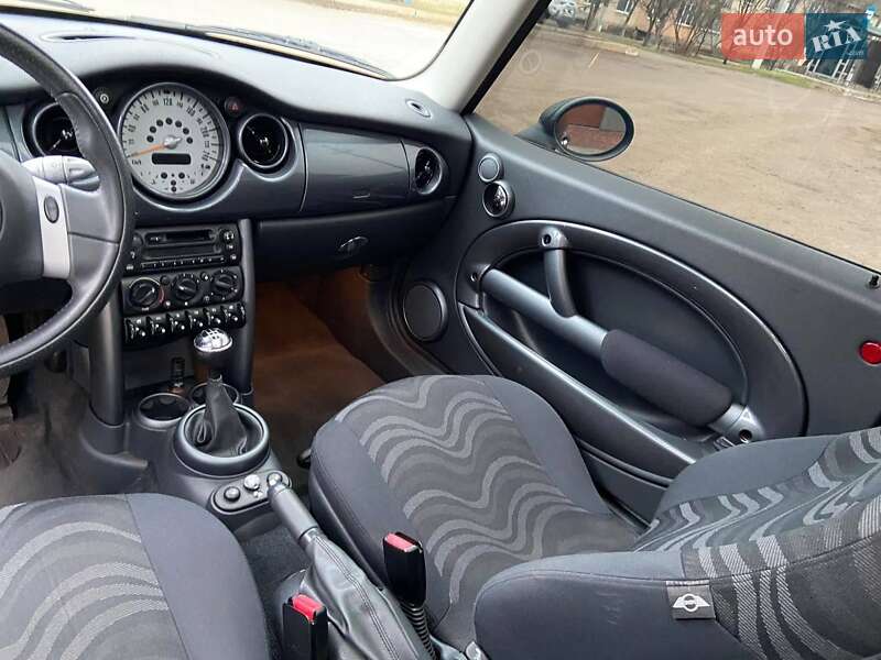 Хетчбек MINI Cooper 2003 в Одесі фото 19 Хетчбек MINI Cooper 2003 в Одесі