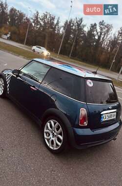 Хэтчбек MINI Cooper 2006 в 