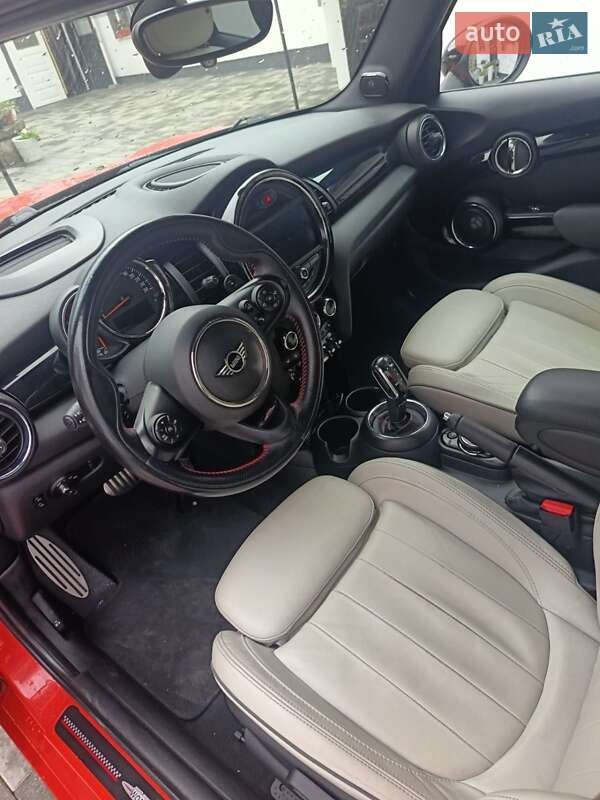 Хэтчбек MINI Cooper 2019 в Черновцах фото 8 Хэтчбек MINI Cooper 2019 в Черновцах
