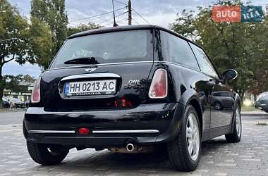 Хетчбек MINI Cooper 2006 в 