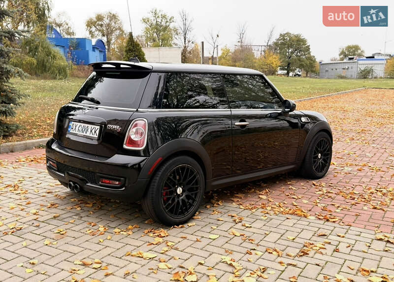 Хэтчбек MINI Cooper 2010 в Харькове