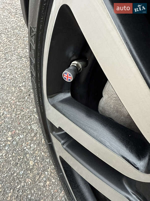 Хэтчбек MINI Cooper 2019 в Киеве