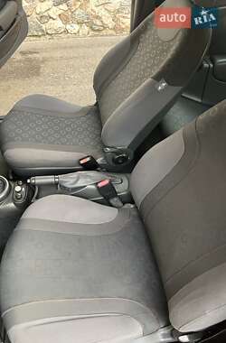 Хетчбек MINI Cooper 2006 в Кропивницькому