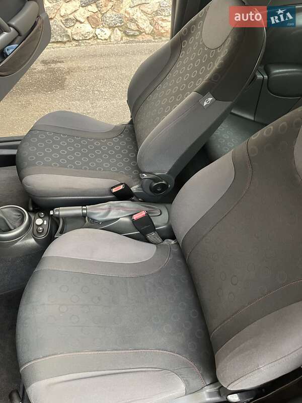 Хетчбек MINI Cooper 2006 в Кропивницькому