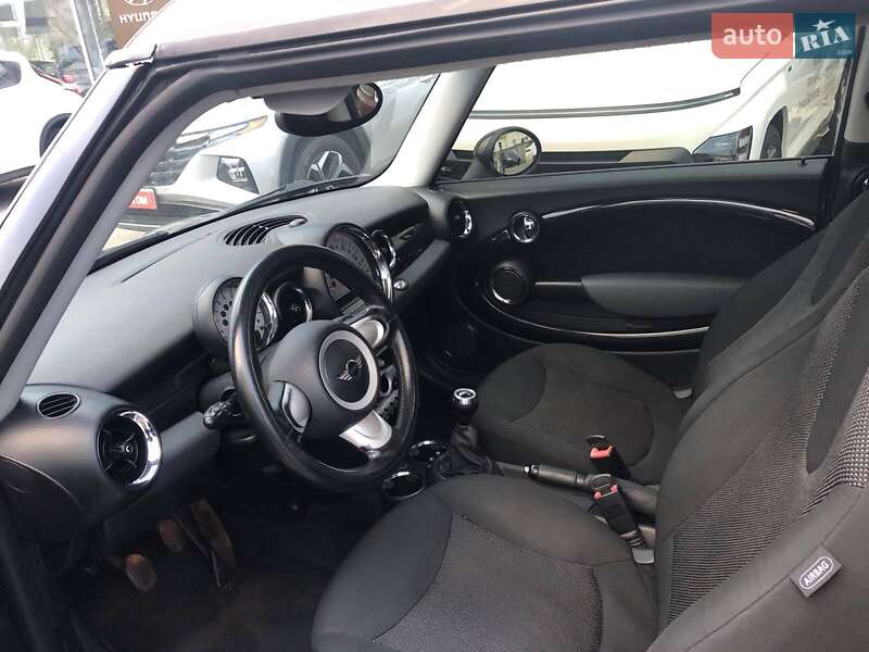 Хэтчбек MINI Cooper 2009 в Полтаве фото 7 Хэтчбек MINI Cooper 2009 в Полтаве