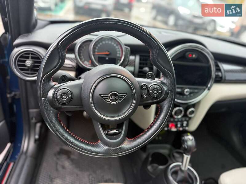 Хэтчбек MINI Cooper 2018 в Киеве