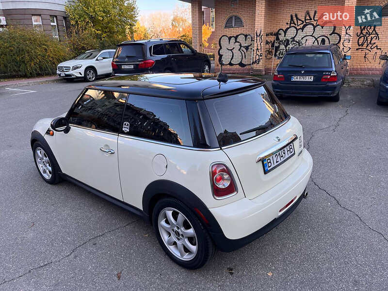 Хетчбек MINI Cooper 2013 в Києві фото 6 Хетчбек MINI Cooper 2013 в Києві
