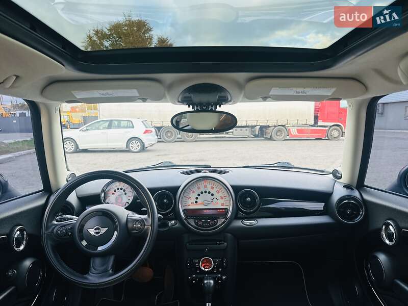 Хетчбек MINI Cooper 2011 в Києві фото 18 Хетчбек MINI Cooper 2011 в Києві