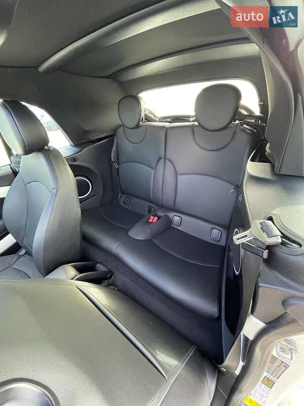 Хетчбек MINI Cooper 2015 в Львові