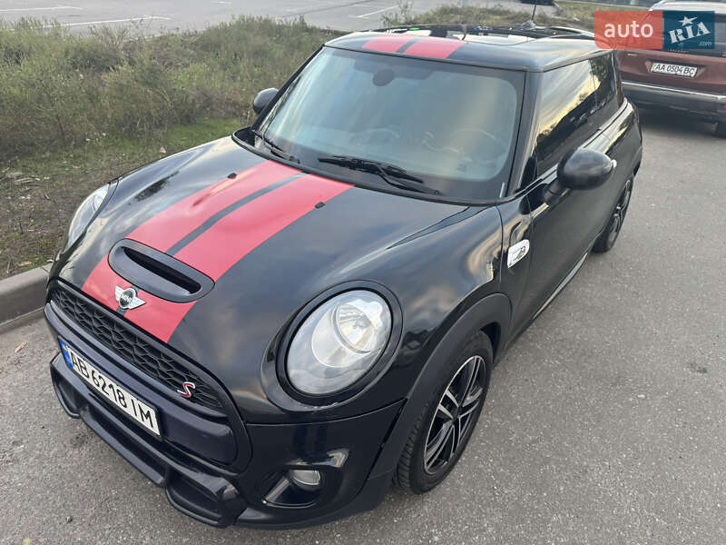 Хетчбек MINI Cooper 2016 в Києві