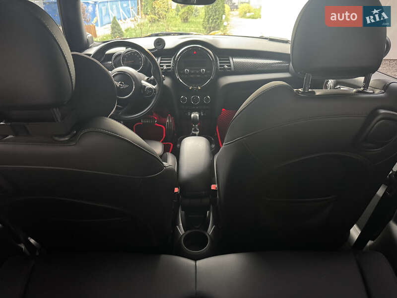 Хетчбек MINI Cooper 2016 в Києві