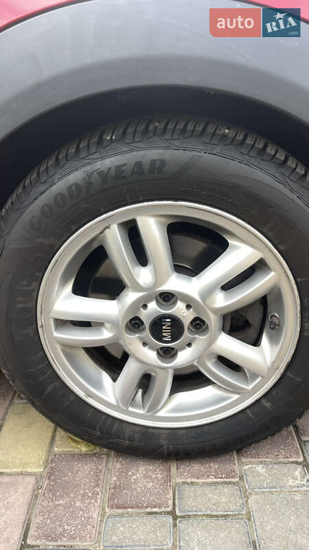 Хэтчбек MINI Cooper 2013 в Черновцах