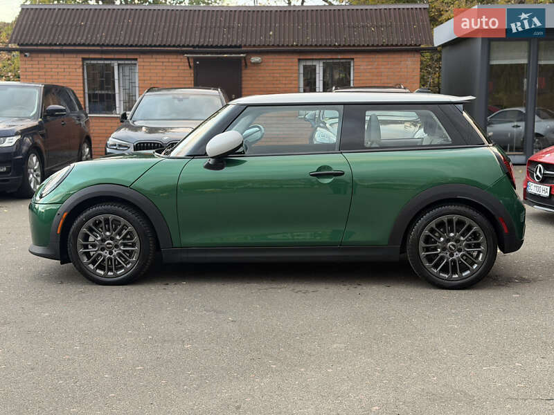 Хэтчбек MINI Cooper 2024 в Киеве фото 4 Хэтчбек MINI Cooper 2024 в Киеве
