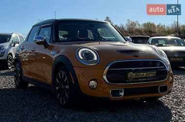 Хэтчбек MINI Cooper 2015 в Львове