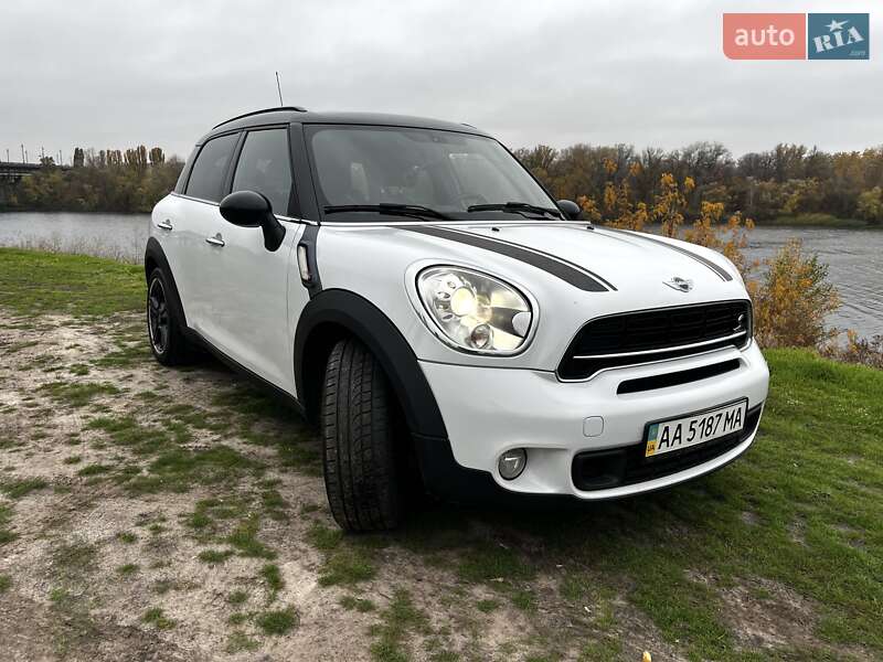 Позашляховик / Кросовер MINI Cooper 2016 в Києві фото Позашляховик / Кросовер MINI Cooper 2016 в Києві