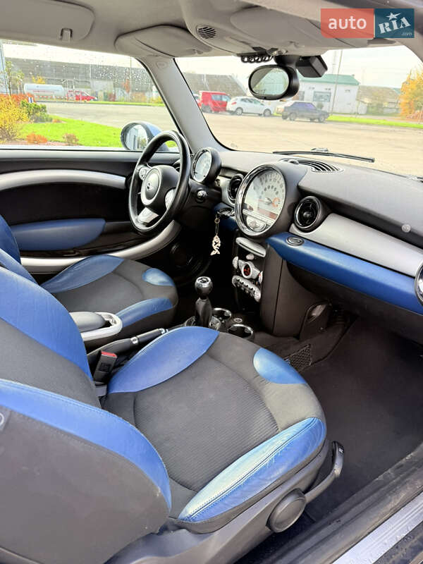 Хэтчбек MINI Cooper 2008 в Вараше