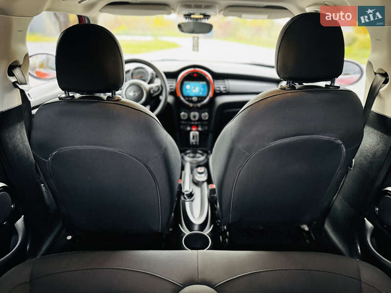Хетчбек MINI Cooper 2020 в Здолбуніві