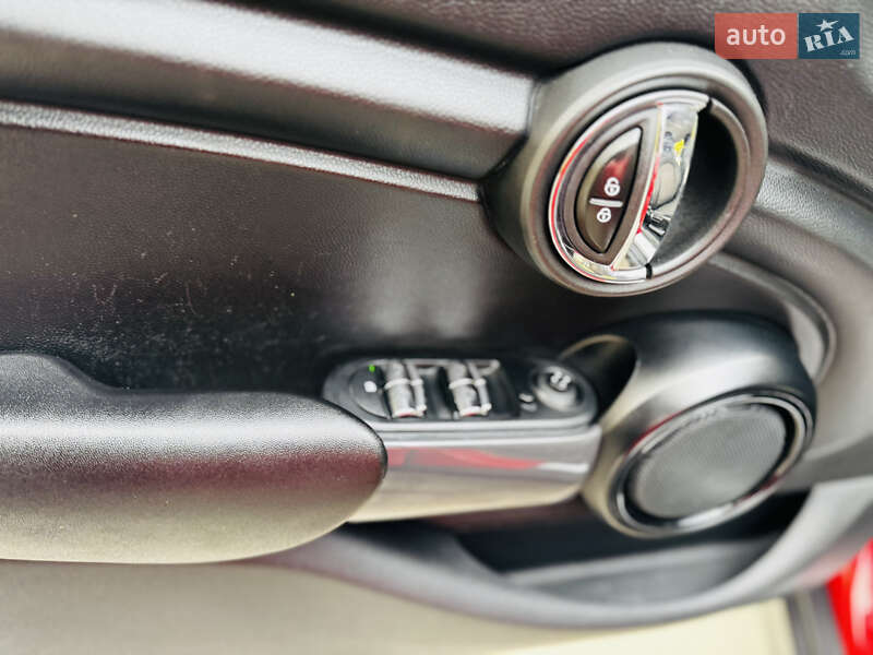 Хетчбек MINI Cooper 2020 в Здолбуніві