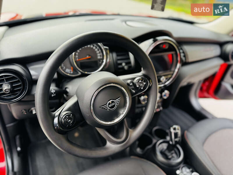 Хетчбек MINI Cooper 2020 в Здолбуніві