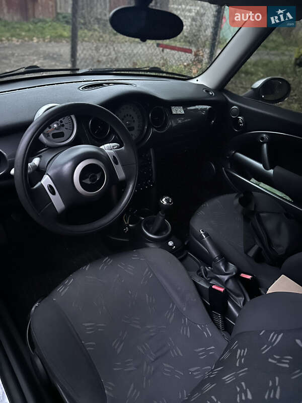 Хэтчбек MINI Cooper 2004 в Василькове фото 6 Хэтчбек MINI Cooper 2004 в Василькове