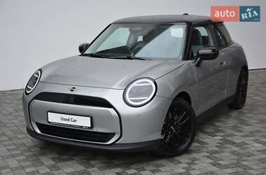 Хэтчбек MINI Cooper 2024 в Киеве