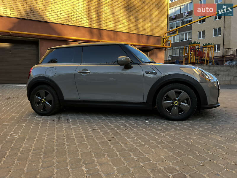 Хэтчбек MINI Cooper 2022 в Виннице