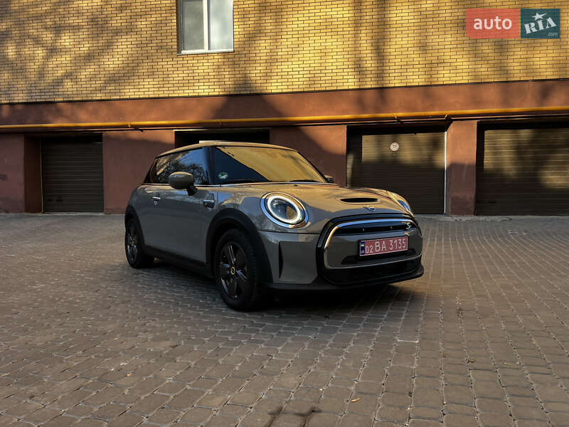 Хэтчбек MINI Cooper 2022 в Виннице