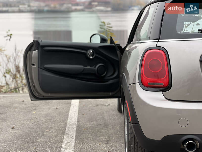 Хетчбек MINI Cooper 2017 в Києві фото 9 Хетчбек MINI Cooper 2017 в Києві