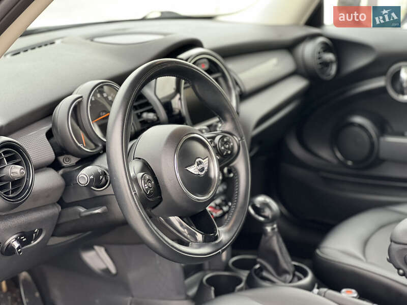 Хетчбек MINI Cooper 2017 в Києві фото 12 Хетчбек MINI Cooper 2017 в Києві