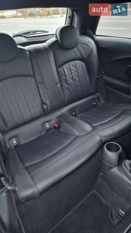 Хэтчбек MINI Cooper 2022 в Киеве