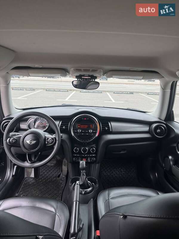Хэтчбек MINI Cooper 2015 в Киеве фото 13 Хэтчбек MINI Cooper 2015 в Киеве