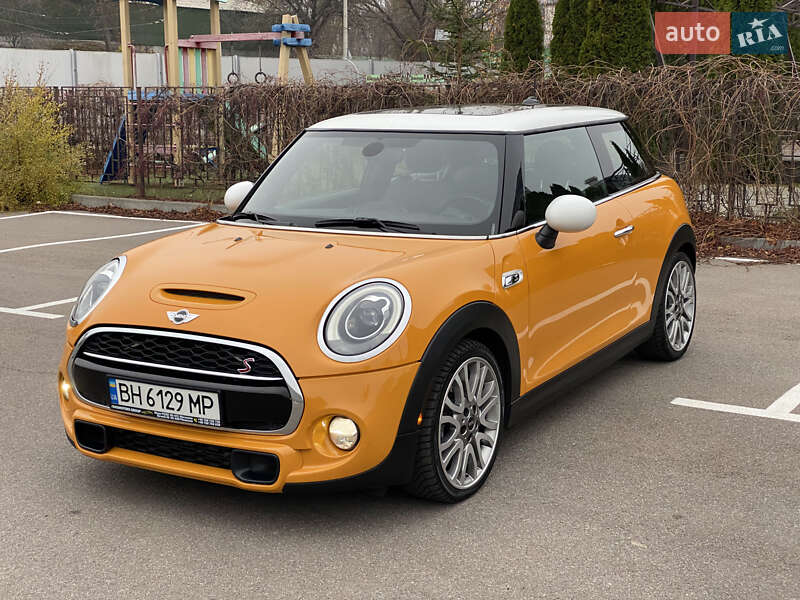 Хэтчбек MINI Cooper 2015 в Киеве
