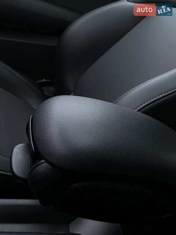 Хэтчбек MINI Cooper 2015 в Киеве