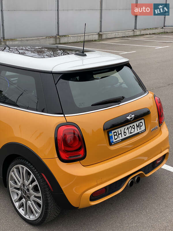 Хэтчбек MINI Cooper 2015 в Киеве