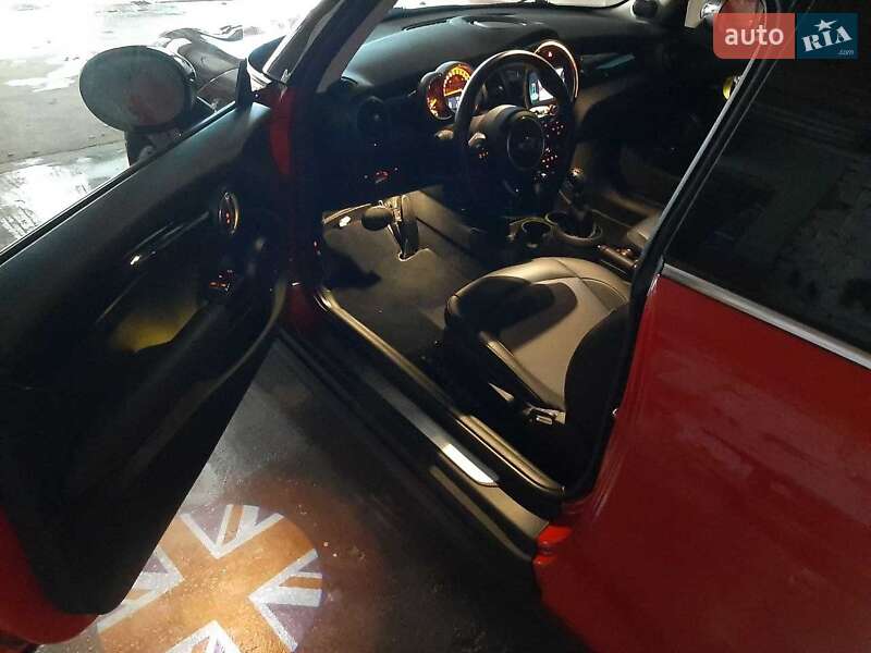 Хэтчбек MINI Cooper 2019 в Полтаве фото Хэтчбек MINI Cooper 2019 в Полтаве