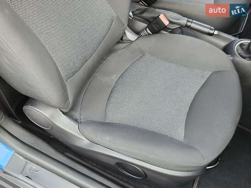 Хэтчбек MINI Cooper 2008 в Ровно фото 38 Хэтчбек MINI Cooper 2008 в Ровно