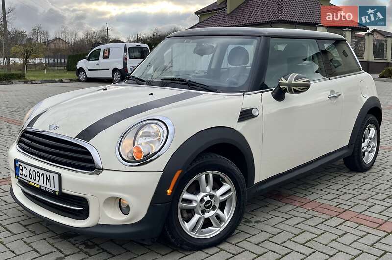 Хэтчбек MINI Cooper 2011 в Золочеве