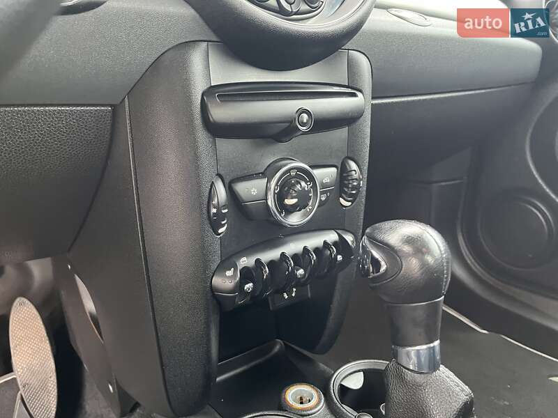 Хэтчбек MINI Cooper 2011 в Золочеве