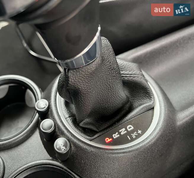 Хэтчбек MINI Cooper 2011 в Золочеве