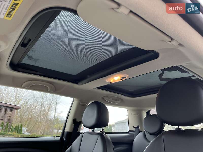 Хэтчбек MINI Cooper 2011 в Золочеве