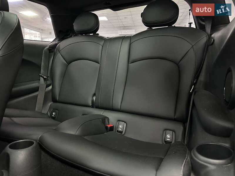 Хетчбек MINI Cooper 2018 в Києві