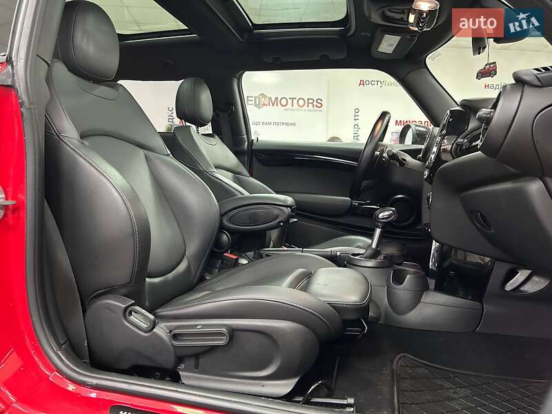 Хетчбек MINI Cooper 2018 в Києві