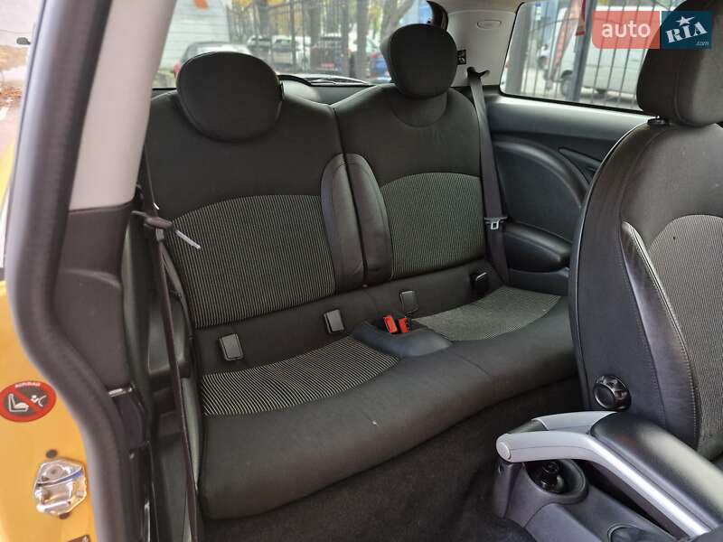 Хетчбек MINI Cooper 2007 в Одесі