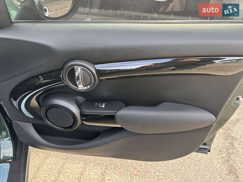 Хэтчбек MINI Cooper 2018 в Киеве фото 18 Хэтчбек MINI Cooper 2018 в Киеве