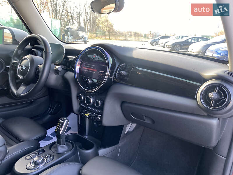 Хетчбек MINI Cooper 2021 в Києві фото 20 Хетчбек MINI Cooper 2021 в Києві