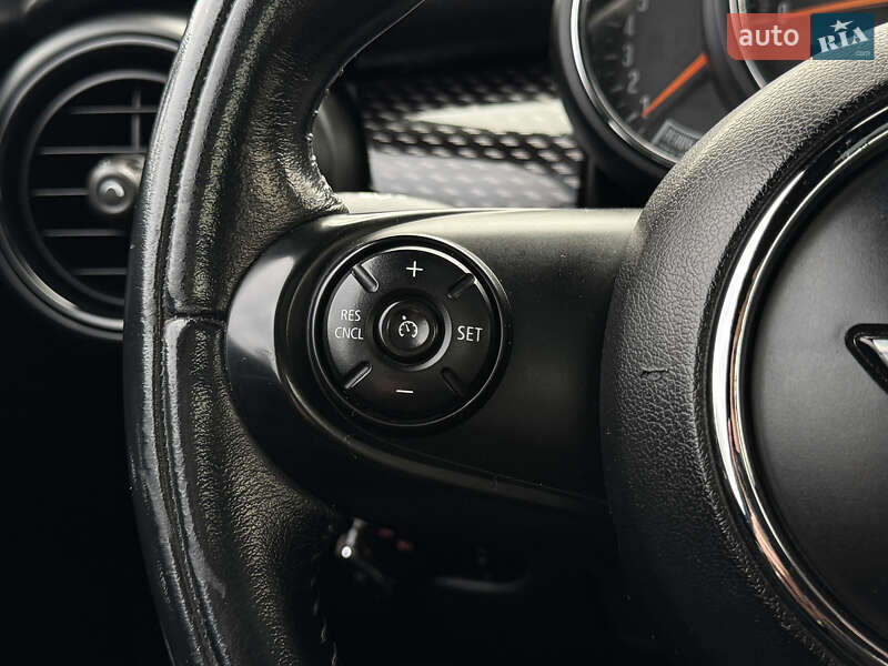 Хэтчбек MINI Cooper 2015 в Киеве