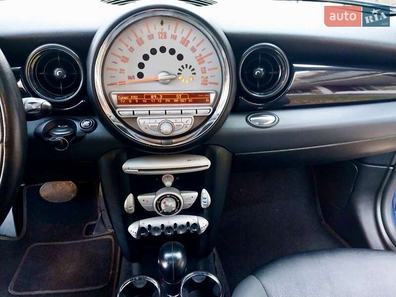Хэтчбек MINI Cooper 2008 в Солотвине