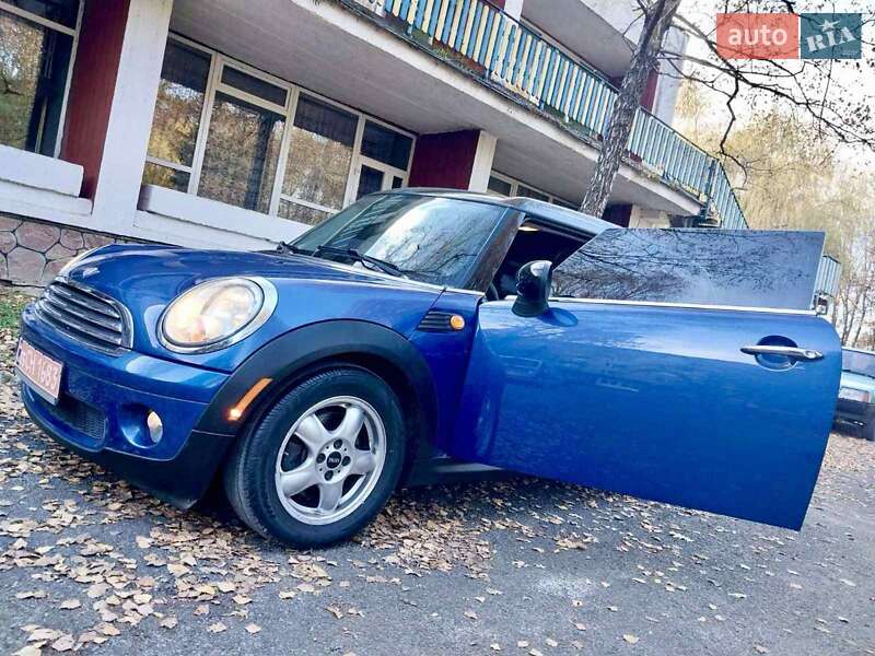 Хэтчбек MINI Cooper 2008 в Солотвине