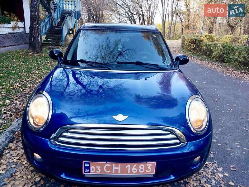 Хэтчбек MINI Cooper 2008 в Солотвине