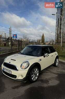 Хэтчбек MINI Cooper 2013 в Одессе